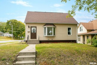 154 16th St, Silvis, IL 61282