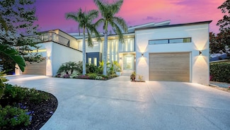 1607 Flower Dr, Sarasota, FL 34239