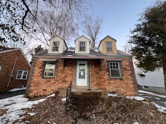 9437 Burdella Ave, Saint Louis, MO 63114