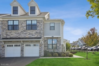 2 Monmouth Rd, Warren, NJ 07059