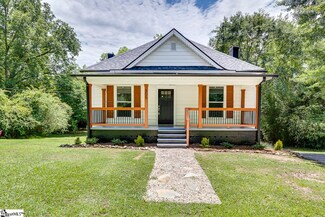 305 Mills Ave, Liberty, SC 29657