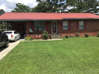 108 Thurlow St, Red Springs, NC 28377