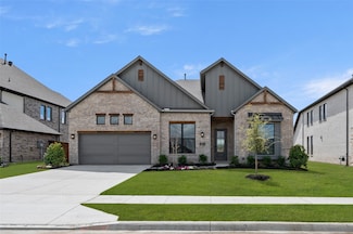 808 Zenica Dr, Aledo, TX 76008