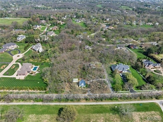 1536 S Mason Rd, Saint Louis, MO 63131