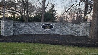 6290 Bridle Path, Grand Blanc, MI 48439