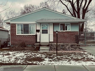 22217 Dorion St, Saint Clair Shores, MI 48082
