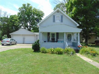 734 S Broadway St, Bloomingdale, IN 47832