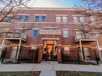 811 E 41st St Unit 3B, Chicago, IL 60653