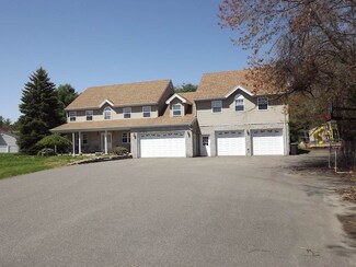 18 Roberts Rd, Litchfield, NH 03052