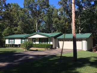 485 Grand Valley Dr, Saulsbury, TN 38067