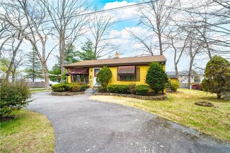 1 Colony Dr, Johnston, RI 02919