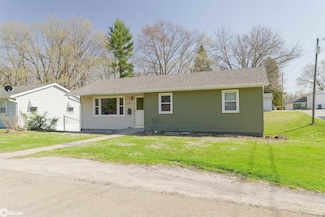 2305 Dekalb St, Burlington, IA 52601
