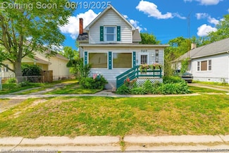 727 Minnie St, Port Huron, MI 48060