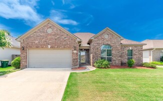 2 Westfield Loop, Little Rock, AR 72210
