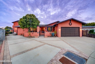 689 Woodland Dr, Arroyo Grande, CA 93420
