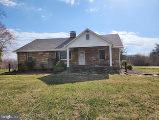 9527 Springs Rd, Warrenton, VA 20186