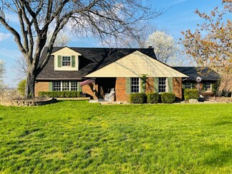 10 Heatherwood Ct, Monroe, OH 45050