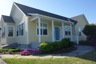 94 Meadow Glen Dr, Middlebury, VT 05753