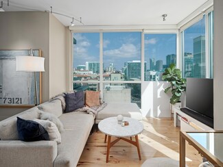 300 W Beech St Unit 909, San Diego, CA 92101