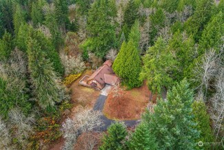 4922 NE Gunderson Rd, Poulsbo, WA 98370