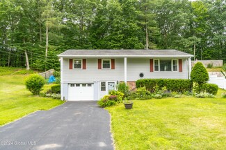 21 Kaine Dr, Albany, NY 12203