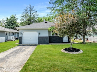 696 Jamaica Blvd, Toms River, NJ 08757