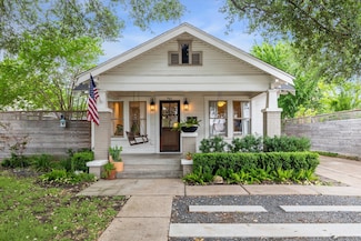 741 E 13th 1/2 St, Houston, TX 77008