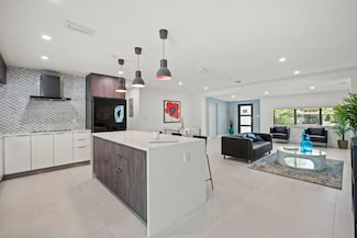 417 NE 26th Dr, Wilton Manors, FL 33334