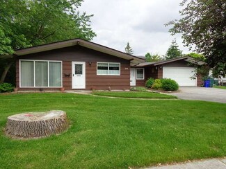324 Schwab St, Thornton, IL 60476