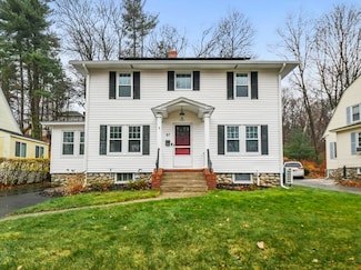 87 Richmond Ave, Worcester, MA 01602