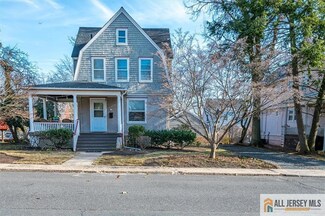 32 Grant Ave, Highland Park, NJ 08904