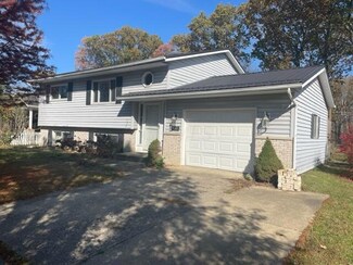 432 Walnutview Dr, Sunbury, OH 43074