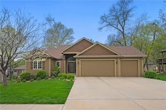 5246 N Walnut St, Kansas City, MO 64118