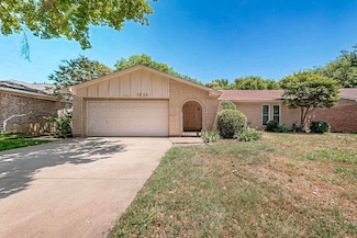 1723 Overbrook Dr, Arlington, TX 76014