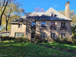 1854 5th Ave, Youngstown, OH 44504