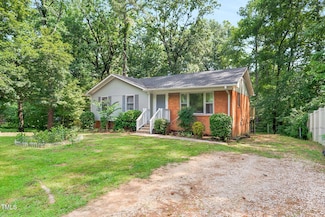 106 Lattimore Ln, Durham, NC 27713