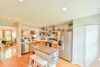 875 Martin Luther King jr Blvd Unit 7, Chapel Hill, NC 27514