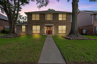 9827 Westminster Dr, Humble, TX 77338