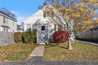 120 Mussey St, South Portland, ME 04106