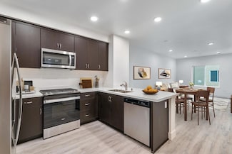 1853 Almaden Rd Unit 214, San Jose, CA 95125