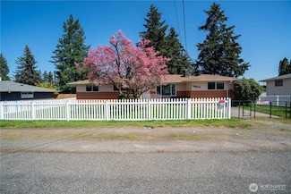 13815 Park Ave S, Tacoma, WA 98444