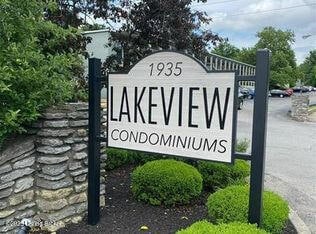 1935 Gardiner Ln Unit E79, Louisville, KY 40205