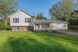 214 Christopher Ln, Ithaca, NY 14850