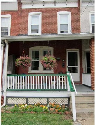 326 Iona Ave, Narberth, PA 19072