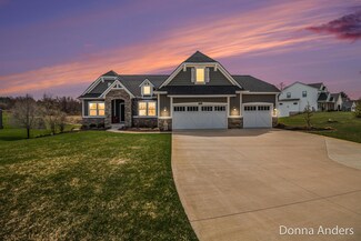 8268 Hidden Canyon Dr NE, Ada, MI 49301