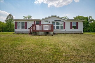 10033 S Maplewood Ct, Pekin, IN 47165