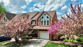 1 Wimbledon Dr Unit 3, Vernon, NJ 07462