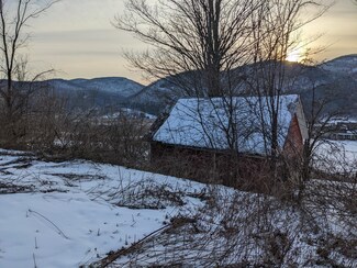 1986 Pleasant St, West Rutland, VT 05777