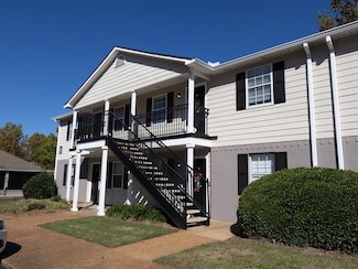 2112 Old Taylor Rd, Oxford, MS 38655