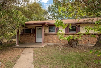 1517 Wright St, Greenville, TX 75401